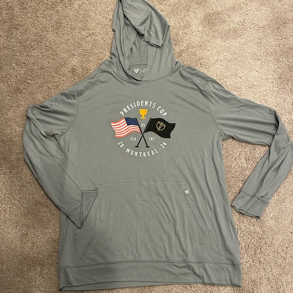 Level wear golf hoodie. Size L. Presidents cup logo.